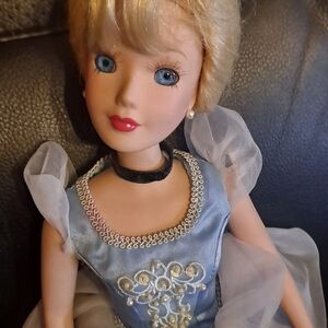 Disney Princess Porcelain CINDERELLA Doll 14"